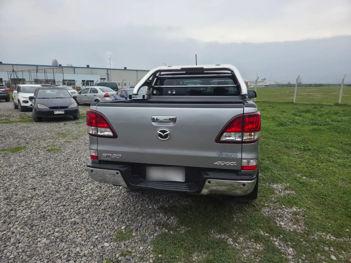 MAZDA BT-50 2.2 Doble Cabina Sdx High Mt 4x4 Diesel año 2019