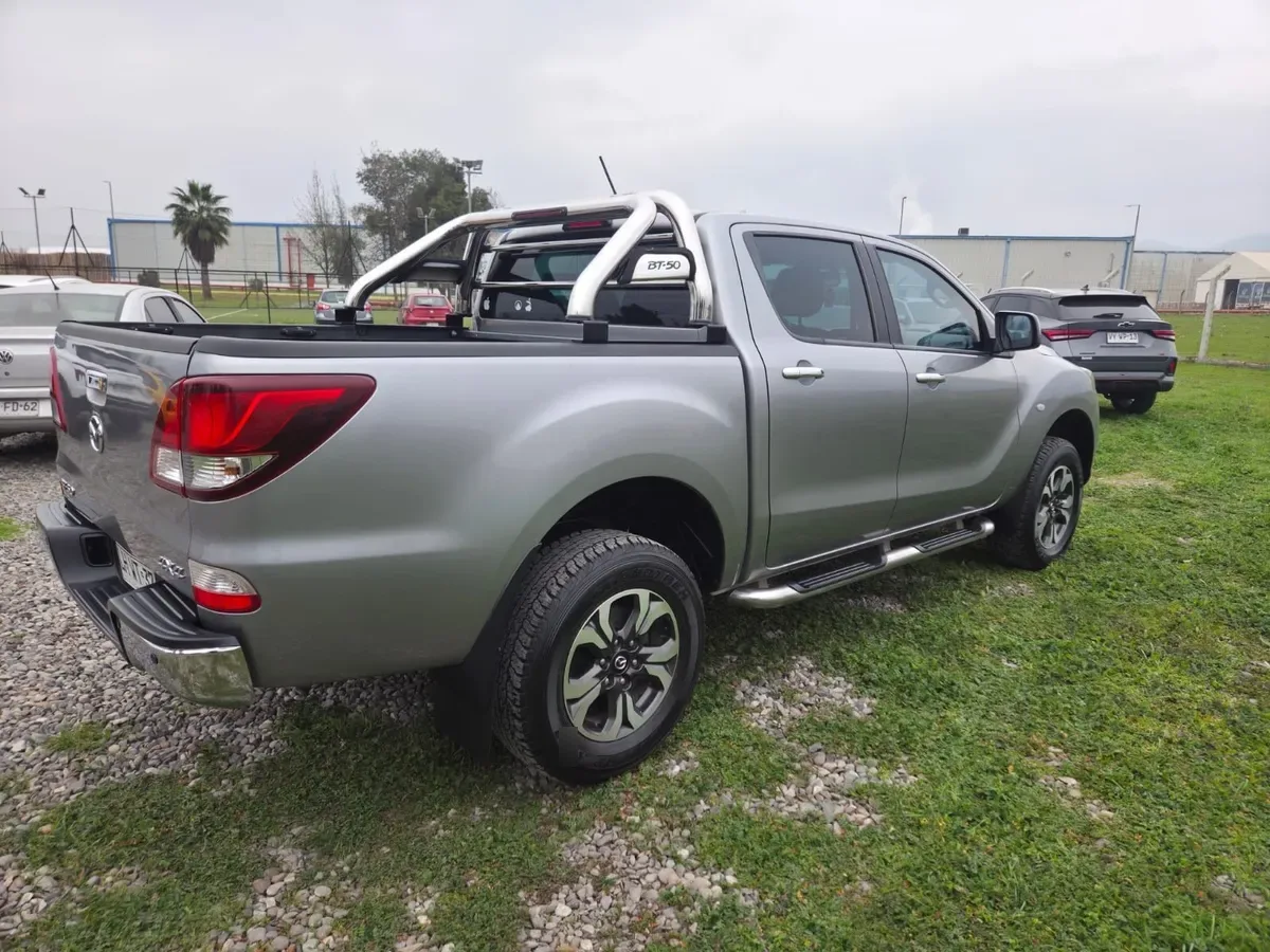 MAZDA BT-50 2.2 Doble Cabina Sdx High Mt 4x4 Diesel año 2019