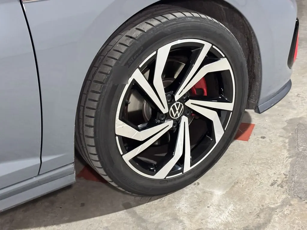 Volkswagen Jetta Gli 4x2 2.0 Aut año 2024