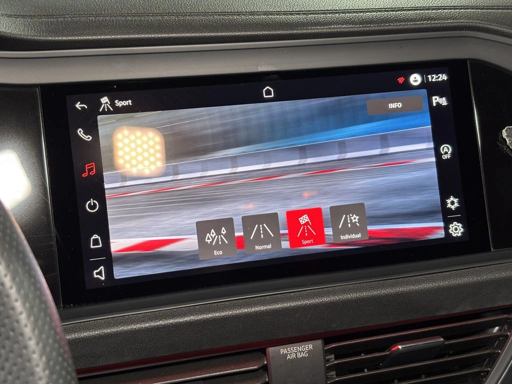 Volkswagen Jetta Gli 4x2 2.0 Aut año 2024