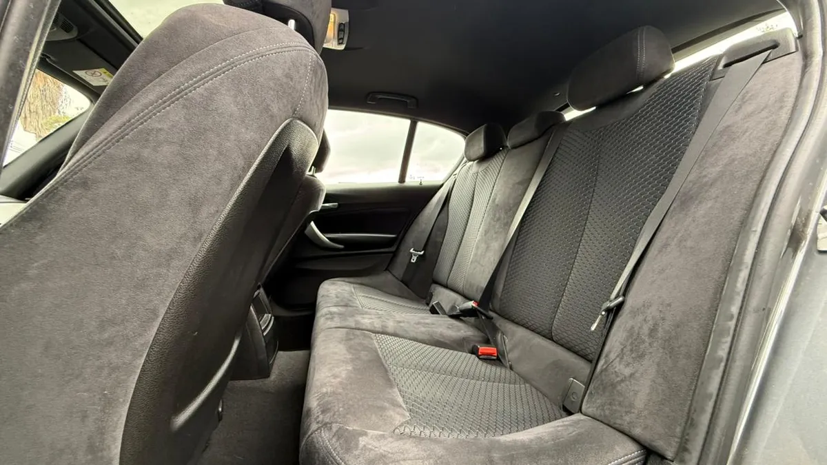 BMW 120i 1.6 Lci M Sport 4x2 Hb At 5p año 2017