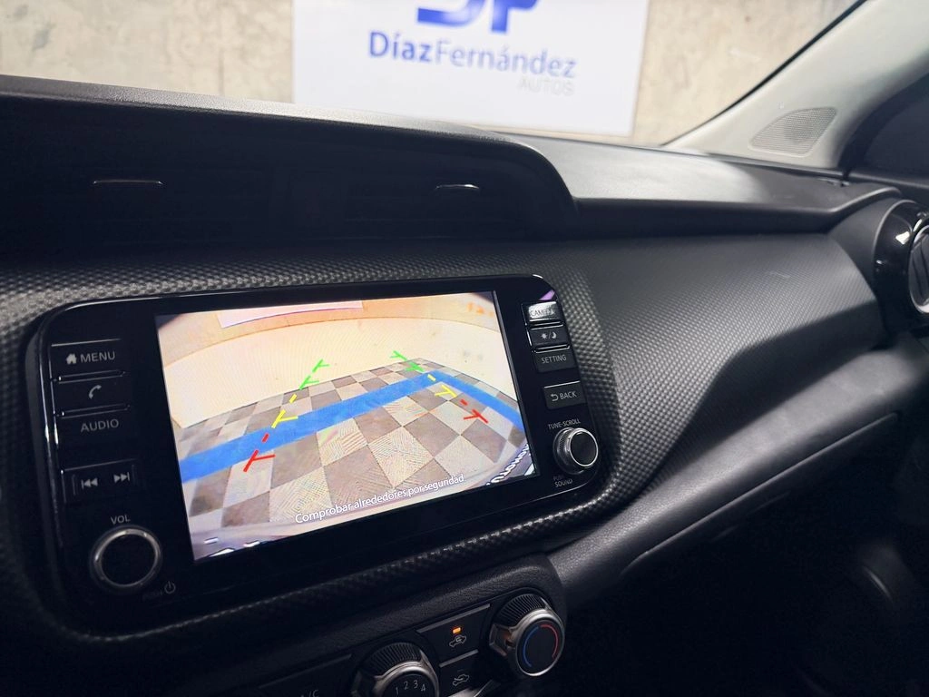 Nissan Kicks Advance año 2023