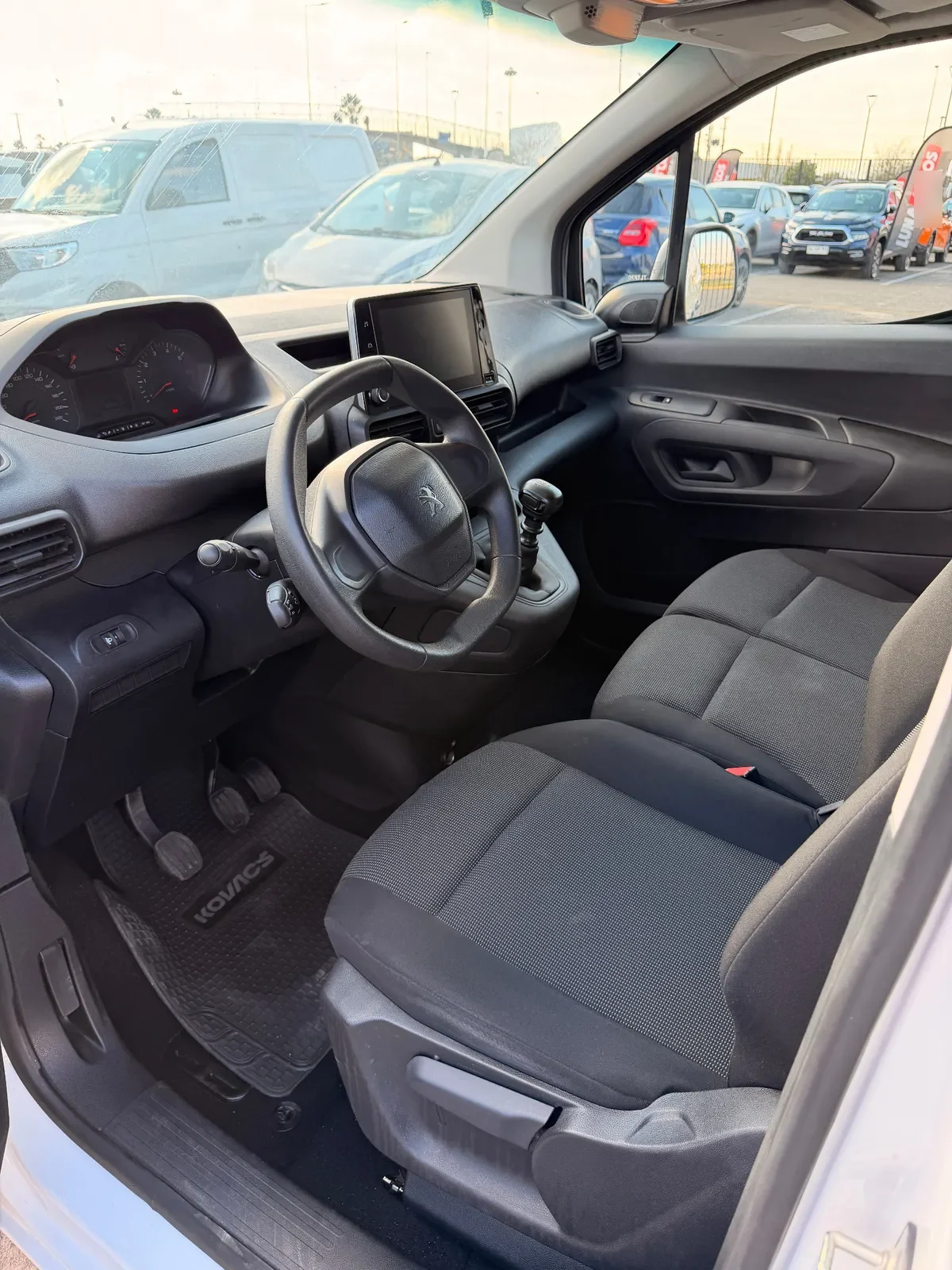 PEUGEOT PARTNER 1.5 L1 Bluehdi 100 Mt Diesel año 2024