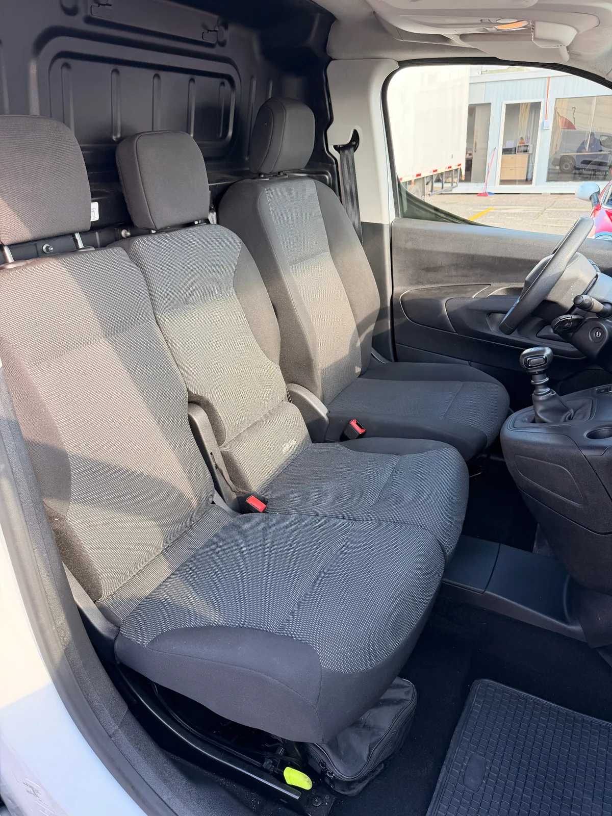 PEUGEOT PARTNER 1.5 L1 Bluehdi 100 Mt Diesel año 2024