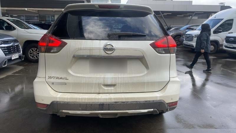 Nissan X-Trail 2.5 Drive 4x2 At 5p año 2021