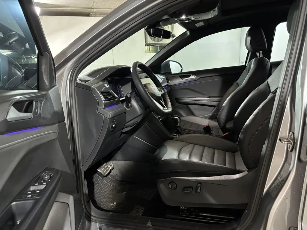 Volkswagen Taos Aut año 2025