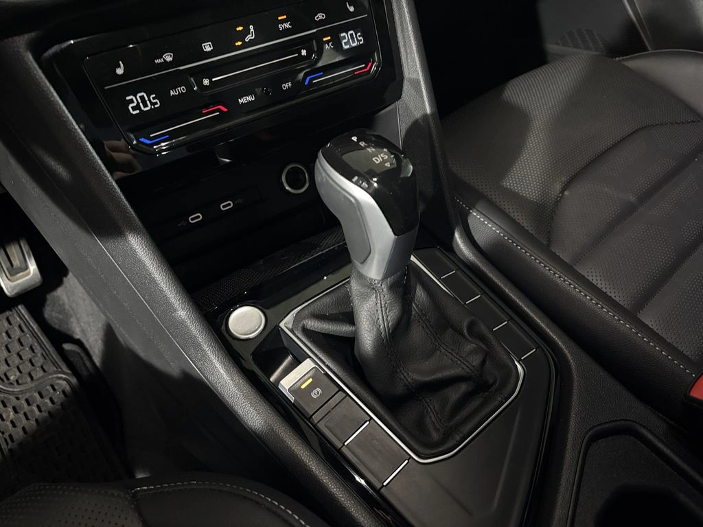 Volkswagen Taos Aut año 2025