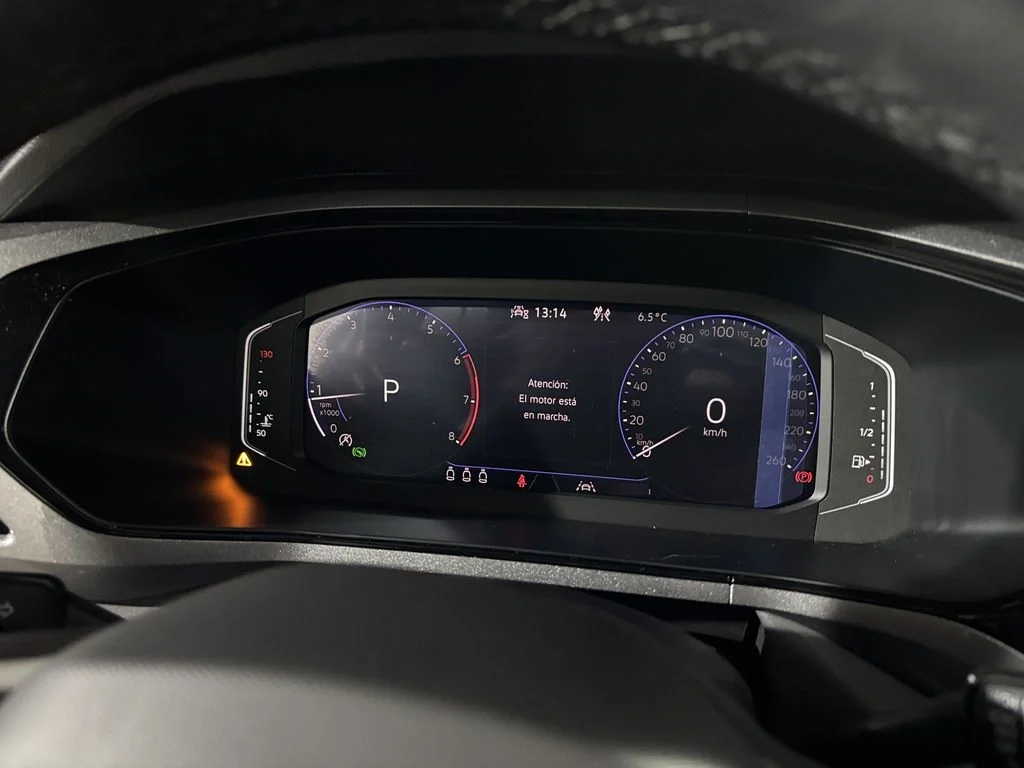 Volkswagen Taos Aut año 2025