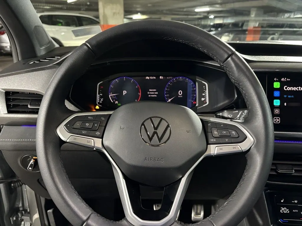 Volkswagen Taos Aut año 2025