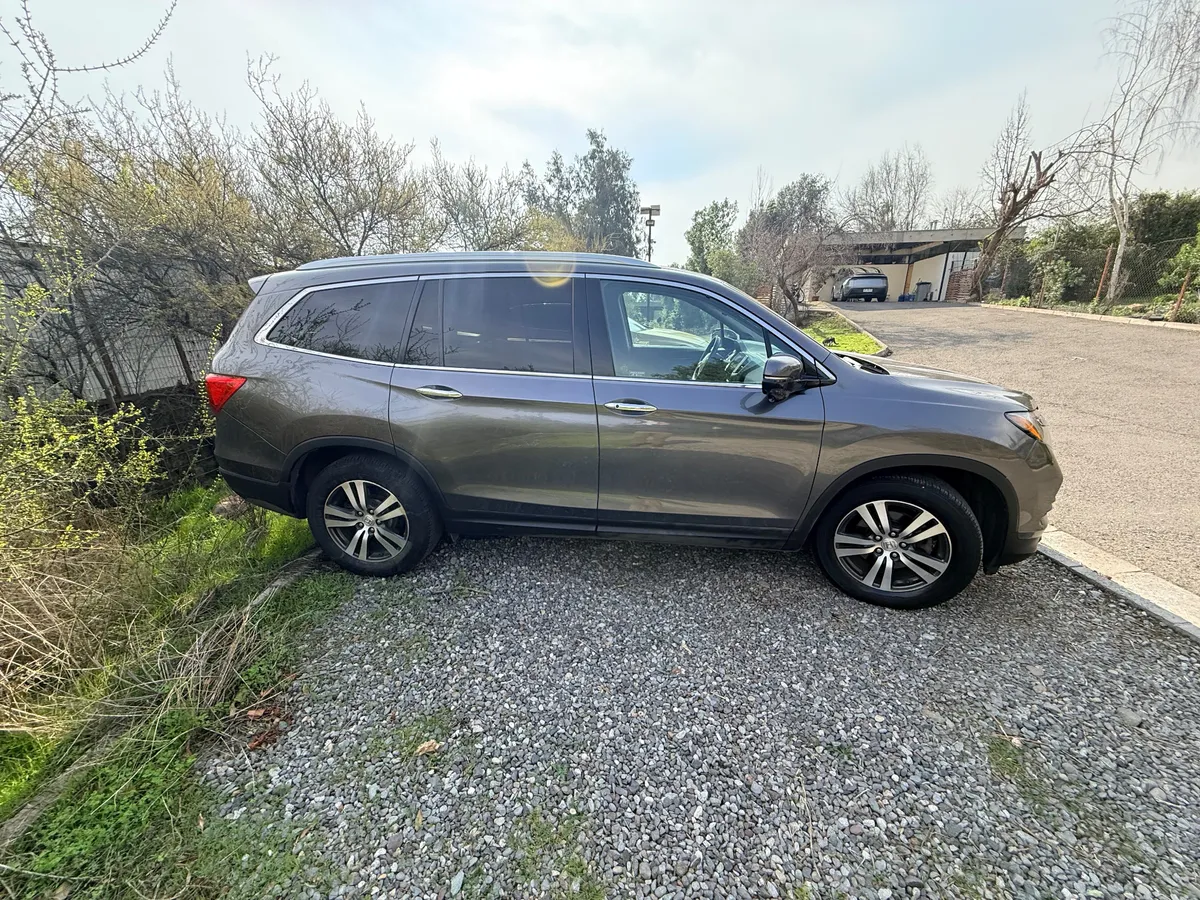 HONDA PILOT 3.5 Touring At 4x4 año 2017