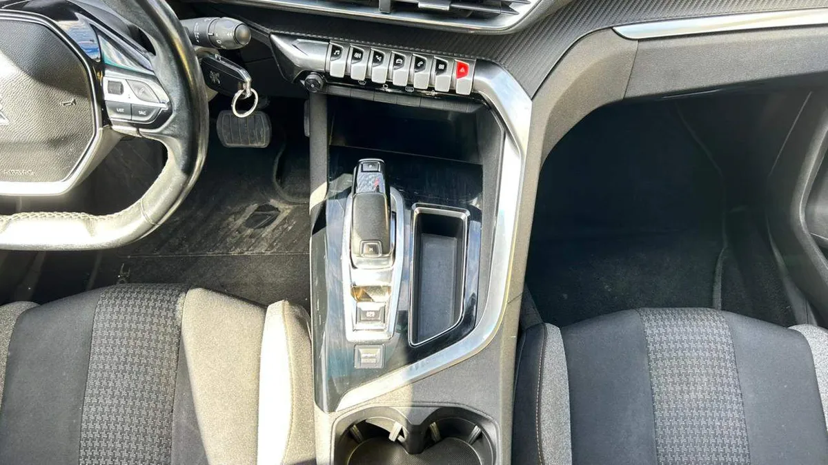 Peugeot 3008 1.6 Active 4x2 Thp 165hp Eat6 5p año 2018