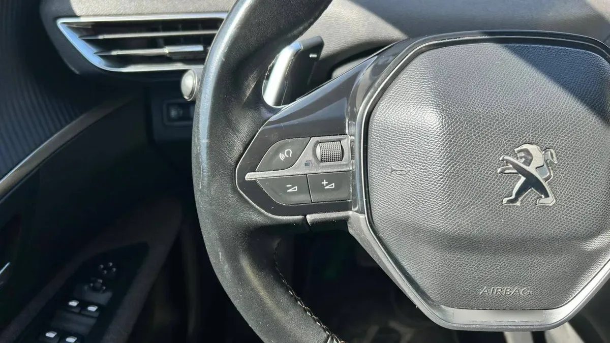 Peugeot 3008 1.6 Active 4x2 Thp 165hp Eat6 5p año 2018