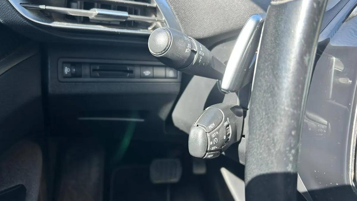 Peugeot 3008 1.6 Active 4x2 Thp 165hp Eat6 5p año 2018