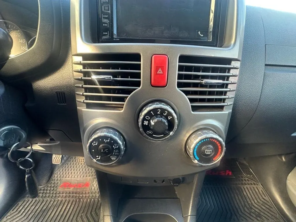 Toyota Rush Lujo 4x2 1.5 Mt año 2017