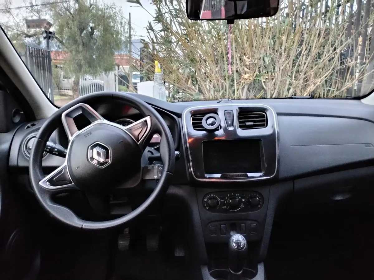 RENAULT SYMBOL 1.6 Zen Mt año 2021
