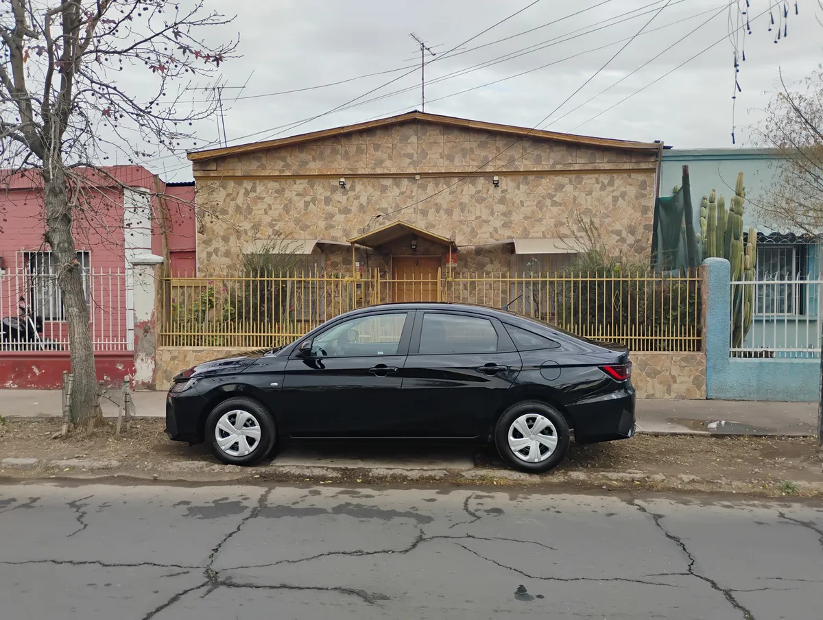 TOYOTA YARIS 1.5 I Sedan Mt año 2026