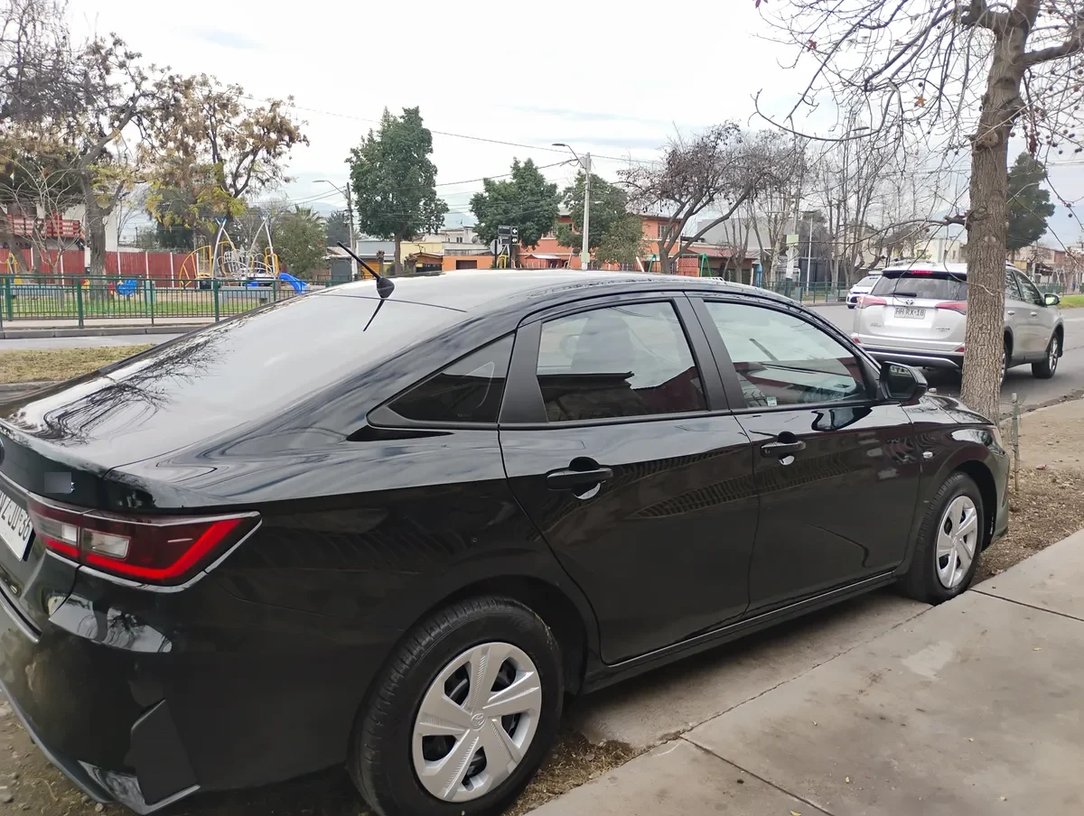 TOYOTA YARIS 1.5 I Sedan Mt año 2026