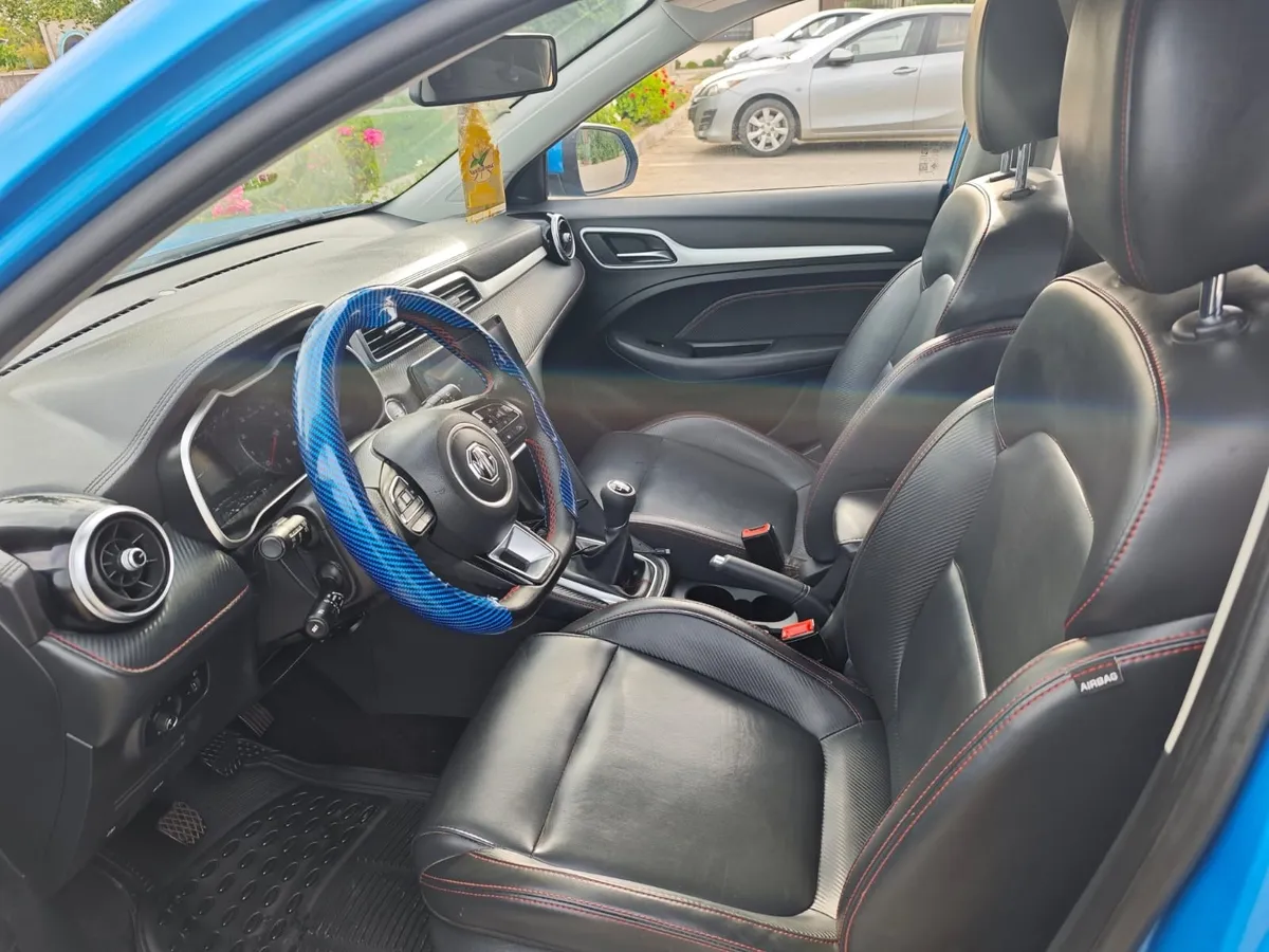 MG ZX 1.5 Dlx At año 2023