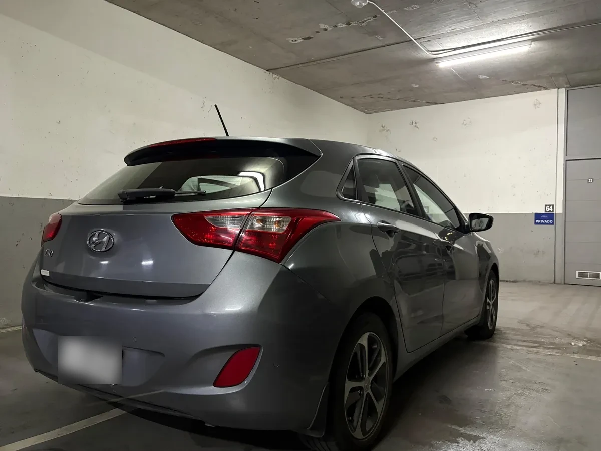 HYUNDAI I-30 1.6 Gd Gls Sun Mt año 2017
