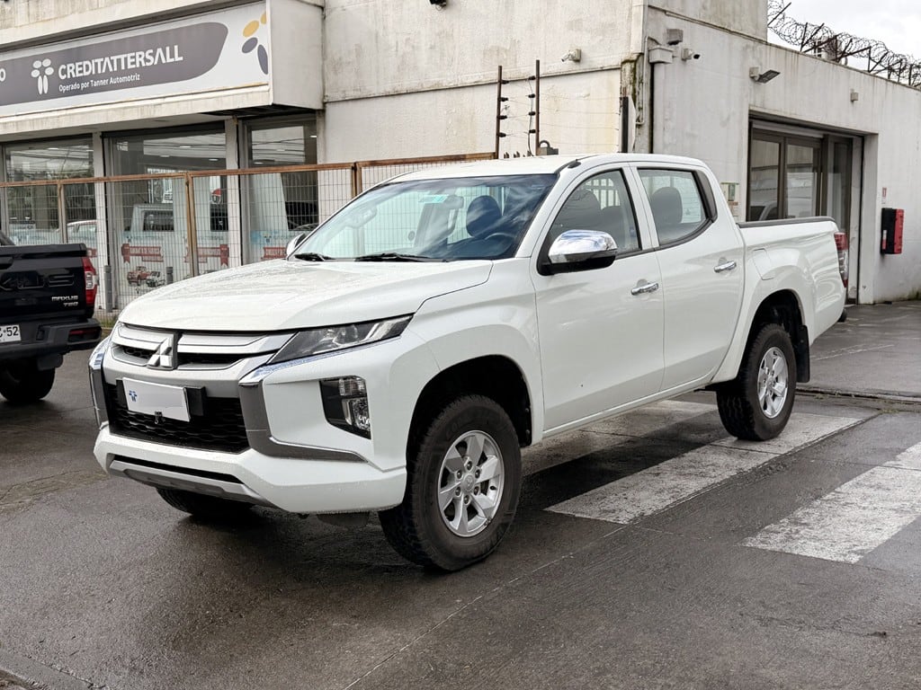 Mitsubishi L200 2.4 Katana Cr año 2023