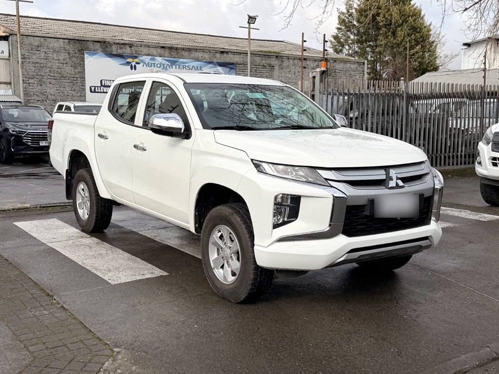 Mitsubishi L200 2.4 Katana Cr año 2023
