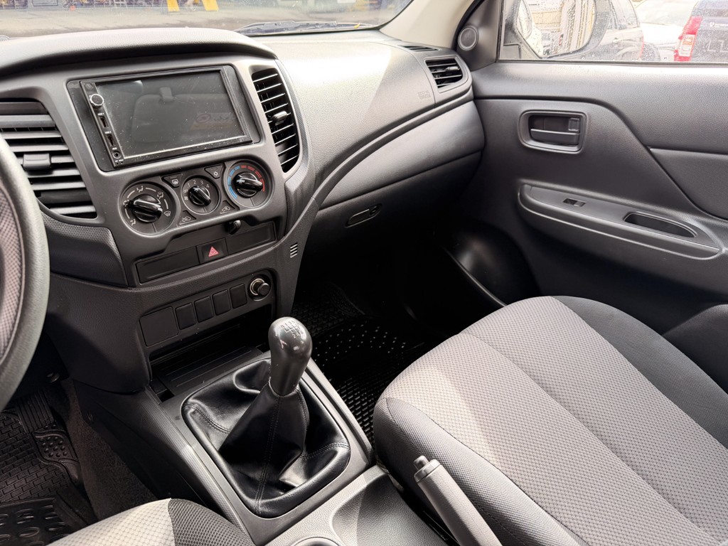 Mitsubishi L200 2.4 Katana Cr año 2023