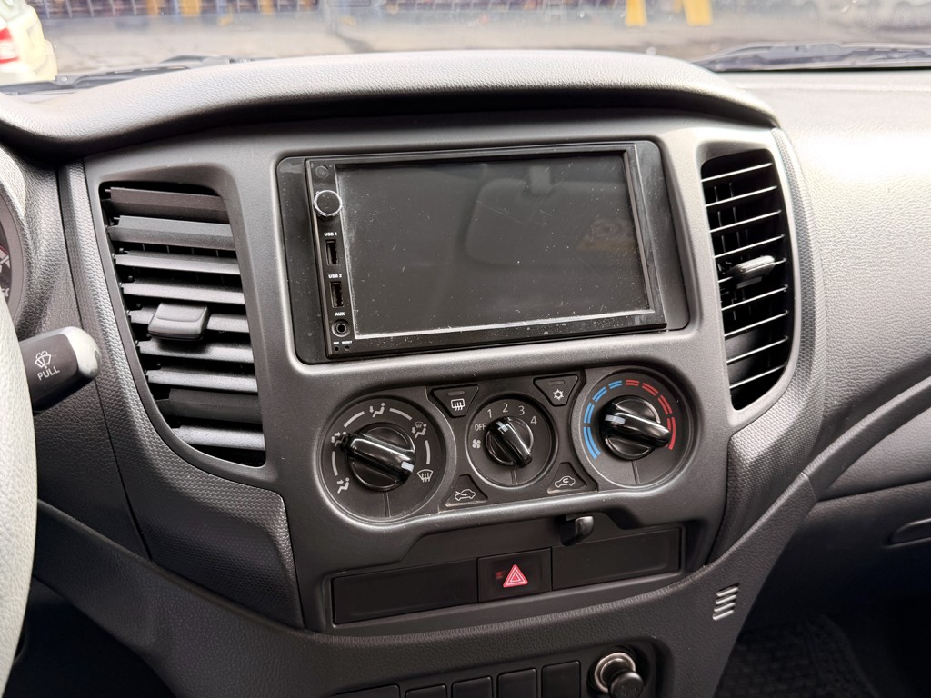 Mitsubishi L200 2.4 Katana Cr año 2023
