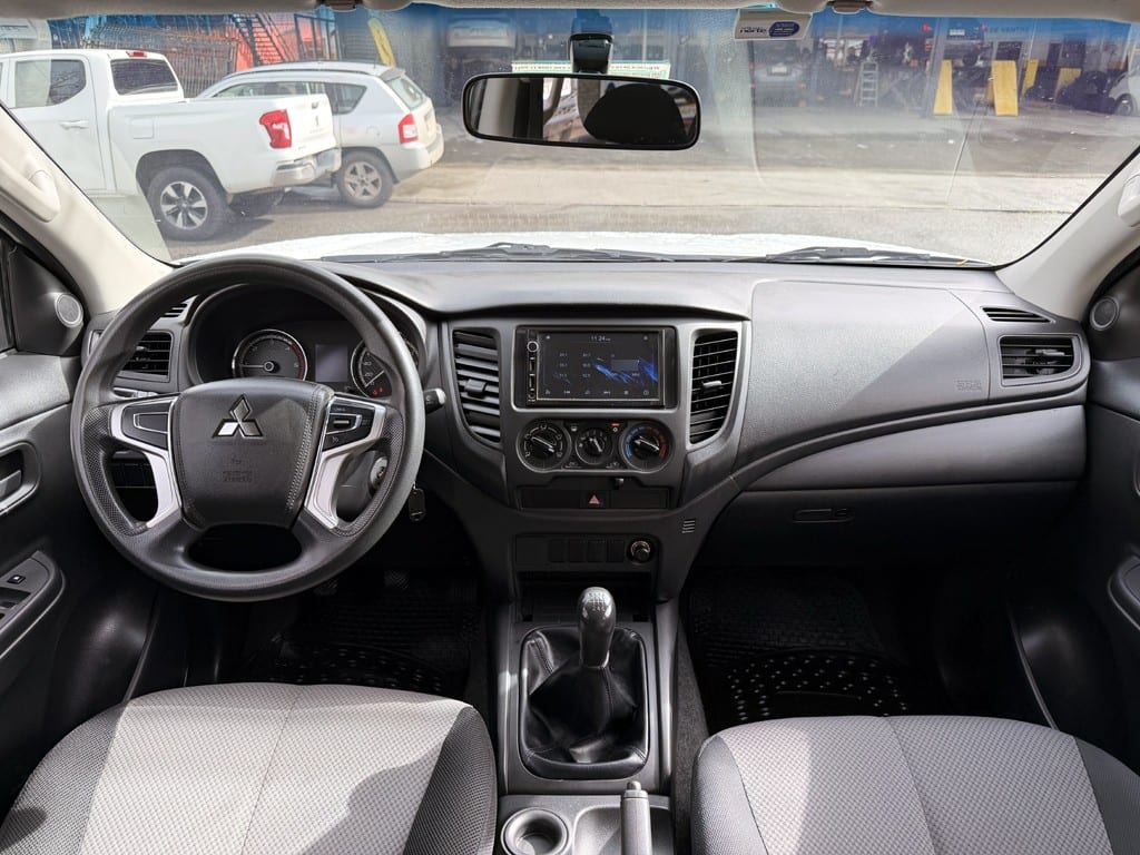 Mitsubishi L200 2.4 Katana Cr año 2023