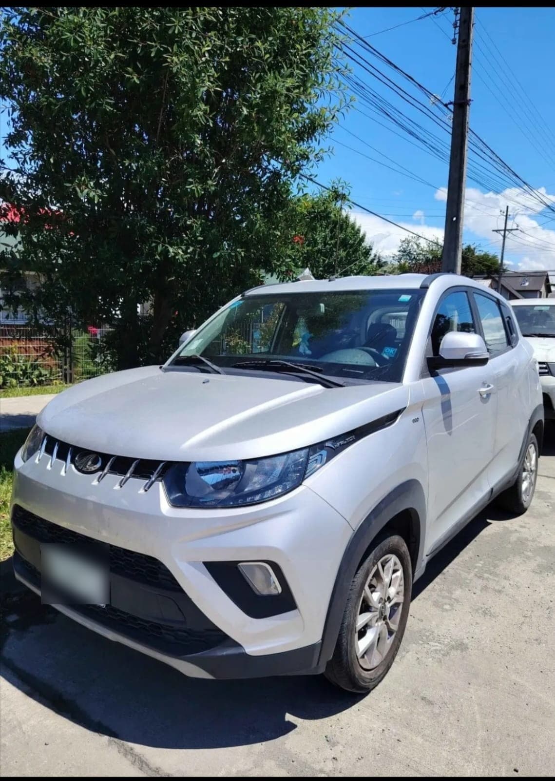 MAHINDRA KUV100 1.2 Elite Mt año 2020