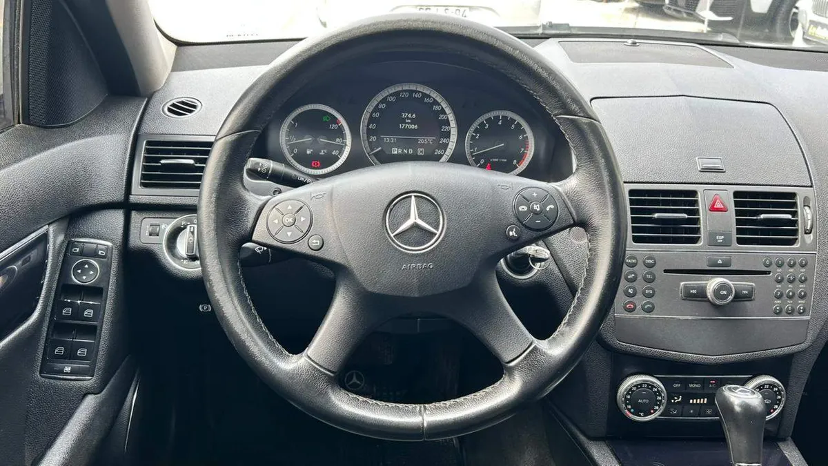 Mercedes-Benz C180 Cgi Blue Efficiency 1.8 Aut año 2011