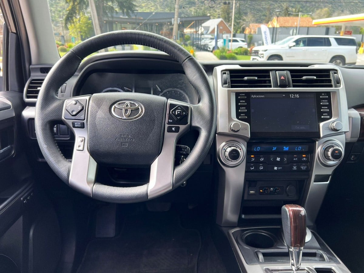 Toyota 4 Runner Limited 4x4 año 2021