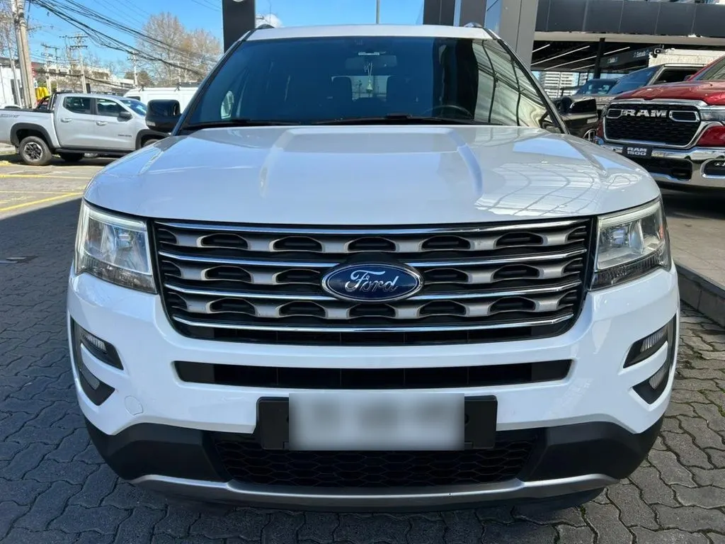Ford Explorer 3.5 Xlt 4x2 3 Corridas At 5p año 2017