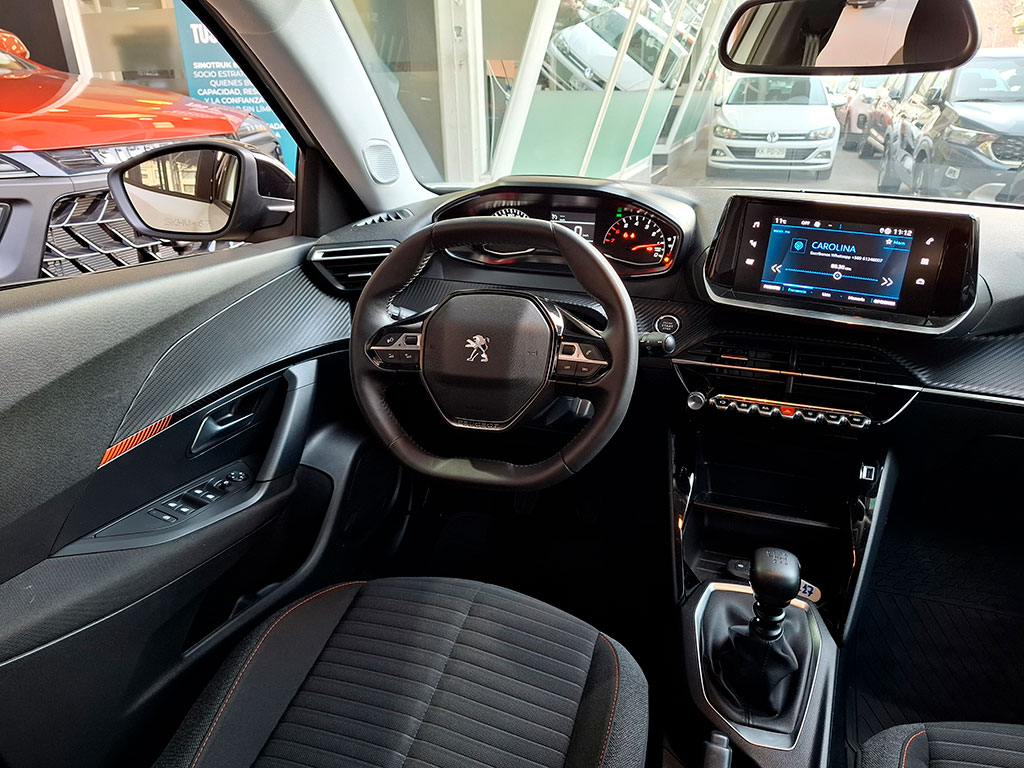 Peugeot 2008 1.2 Active Puretech año 2023