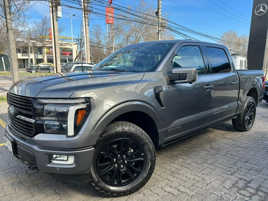 Ford F-150 Fhev Platinum 4x4 3.5 Aut año 2025
