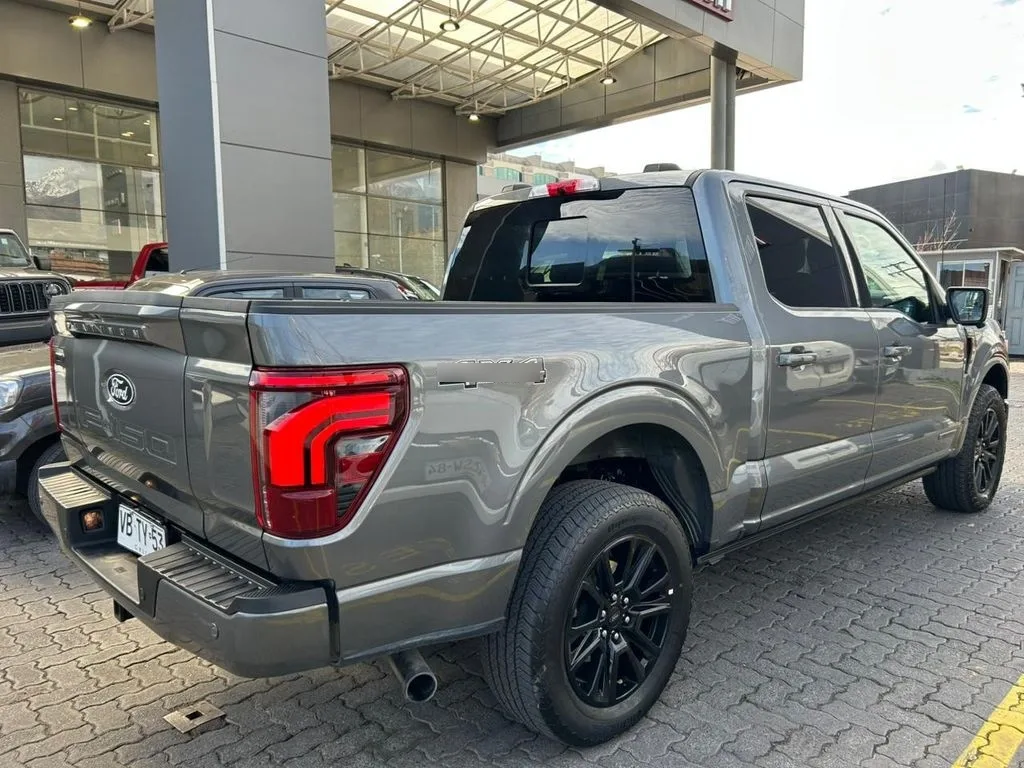 Ford F-150 Fhev Platinum 4x4 3.5 Aut año 2025