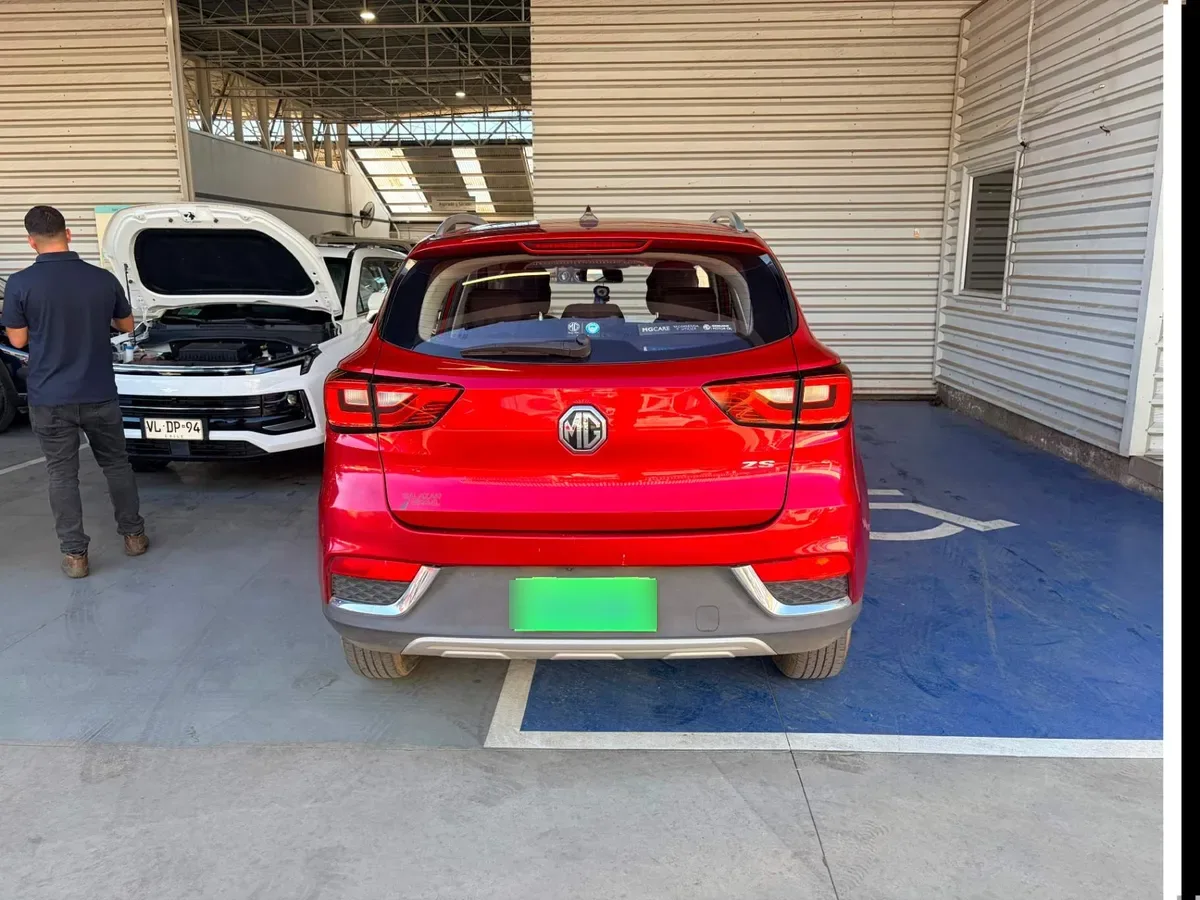 MG Mg Zs 1.5 Std 4x2 Mt 5p año 2023