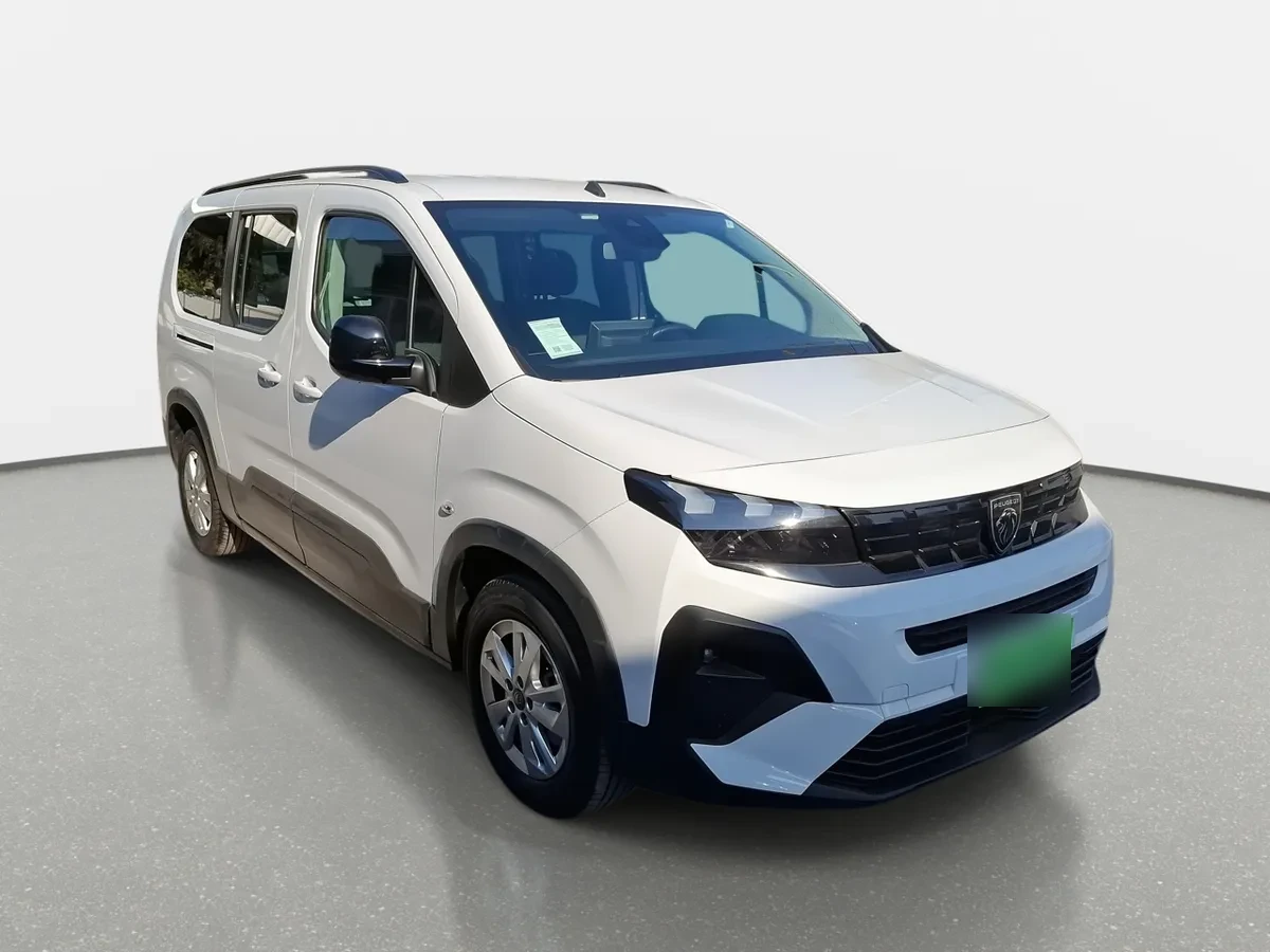 Peugeot Rifter 1.2 Mca Allure Puretech 130 4x2 Eat8 5p año 2026