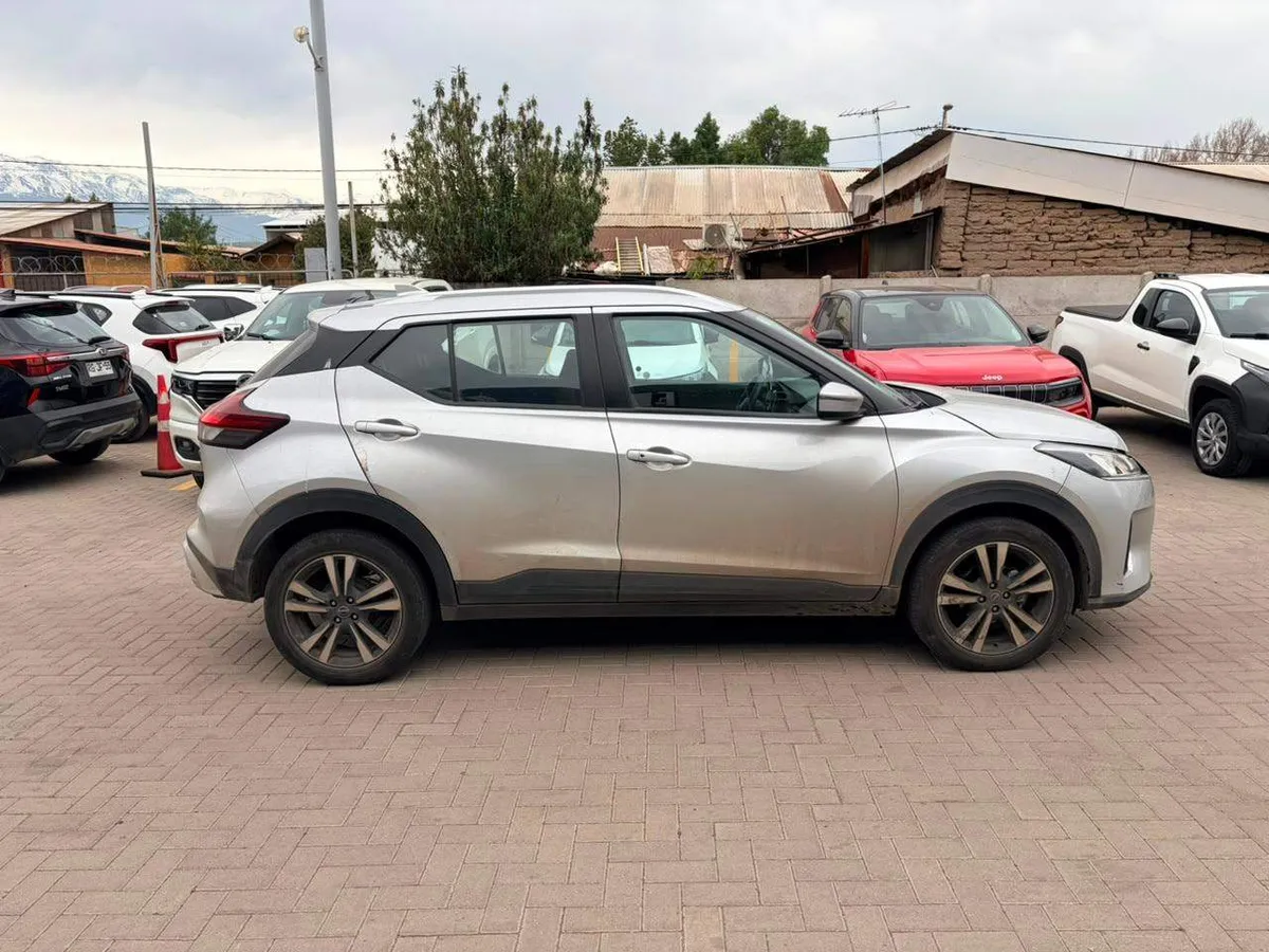 Nissan Kicks 1.6 Advance 4x2 Cvt At 5p año 2025