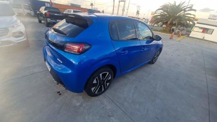 Peugeot 208 1.2 Mca Allure Mhev 136 4x2 Edct6 At 5p año 2026