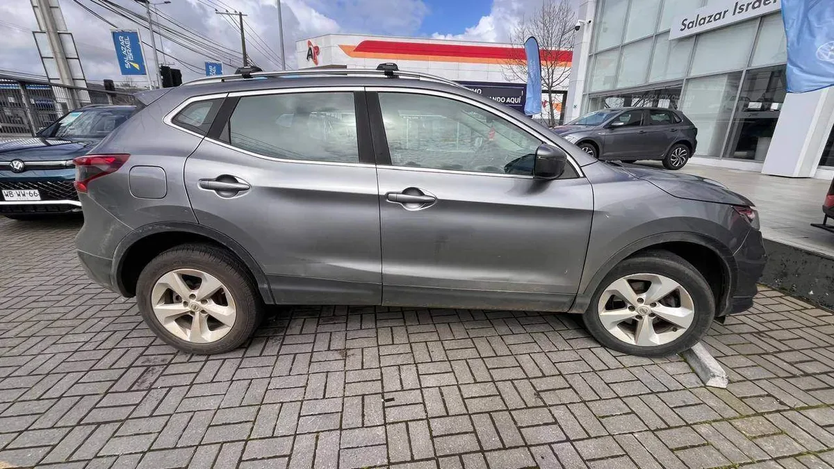 Nissan Qashqai 2.0 Sense 4x2 Mt 5p año 2019
