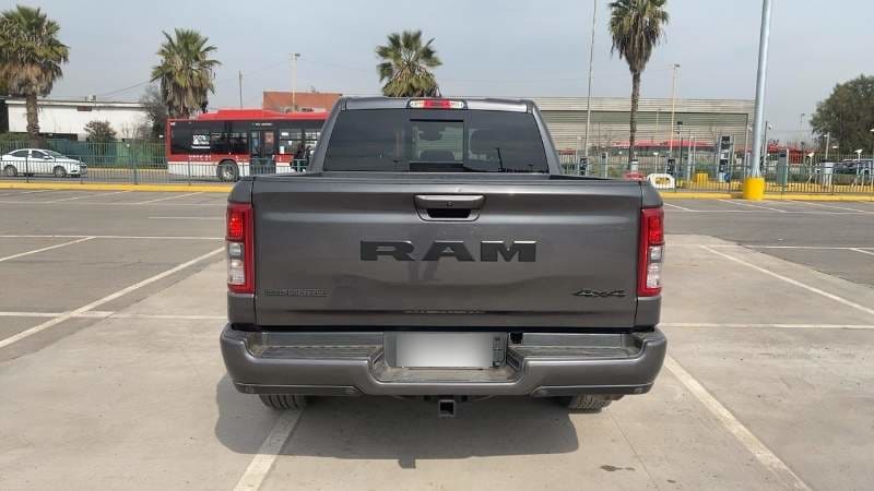 Ram 1500 3.6 Big Horn Crew Cab E-Torque 4x4 At 4p año 2022
