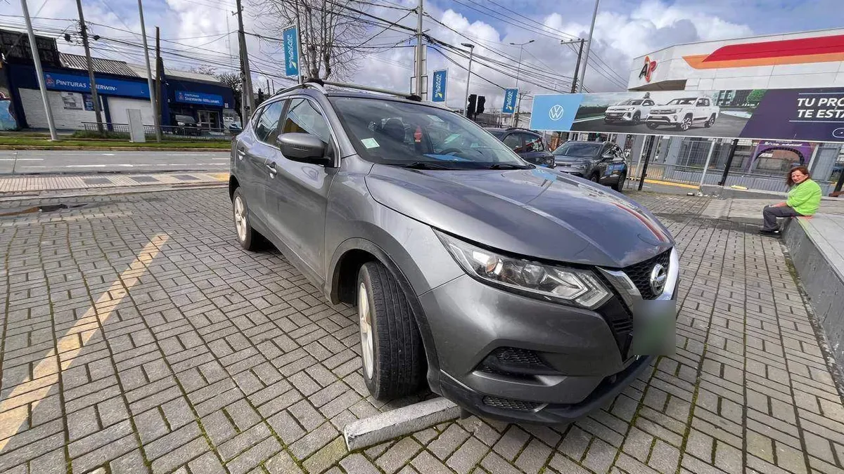Nissan Qashqai 2.0 Sense 4x2 Mt 5p año 2019
