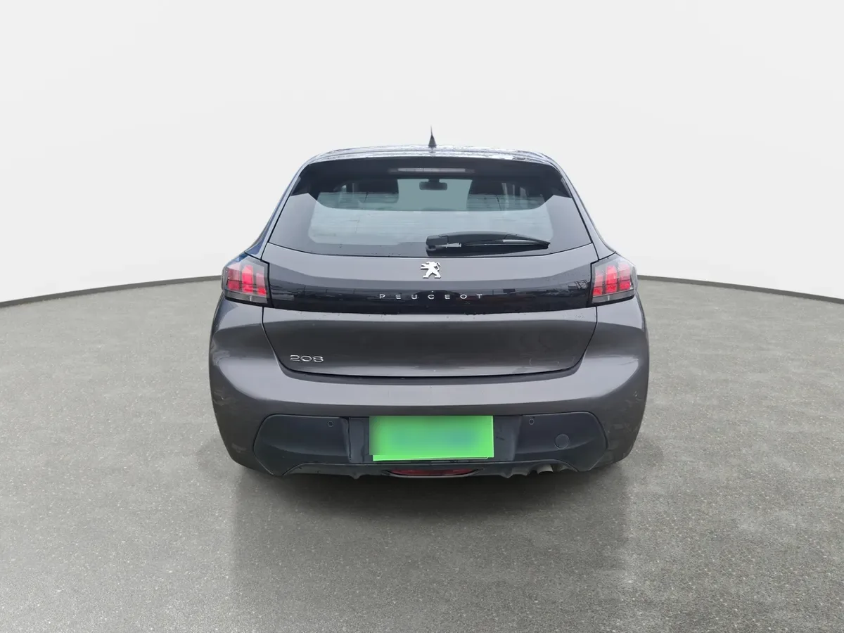 Peugeot 208 1.2 Active Pack Puretech 4x2 75 Mt 5p año 2021