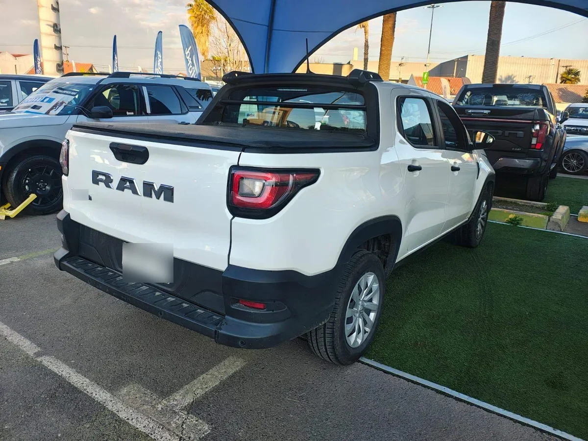 Ram 700 1.3 Slt 4x2 Dob. Cab. Mt 4p año 2026
