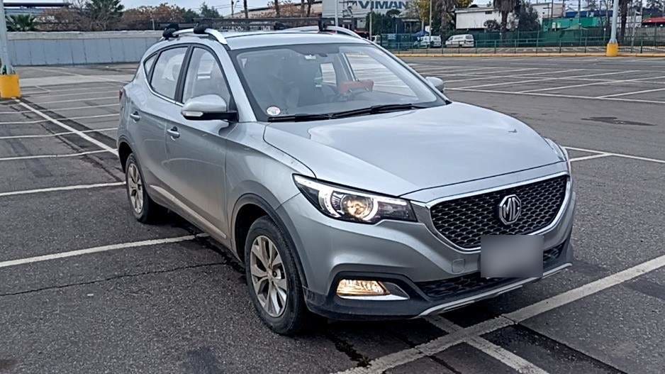 MG Mg Zs 1.5 Std 4x2 Mt 5p año 2025