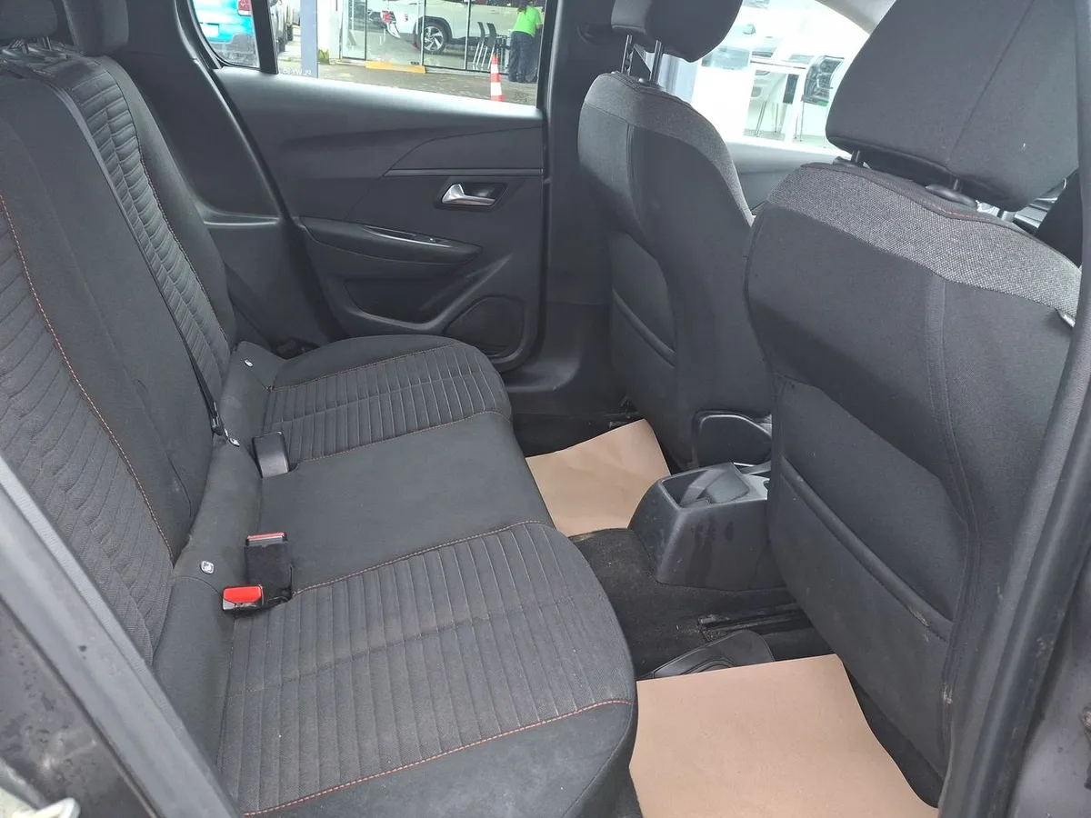 Peugeot 208 1.2 Active Pack Puretech 4x2 75 Mt 5p año 2021