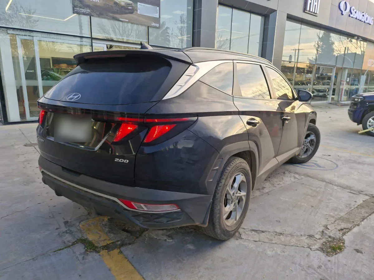 Hyundai Tucson 2.0 Nx4 Plus Diesel 4x2 At 5p año 2021