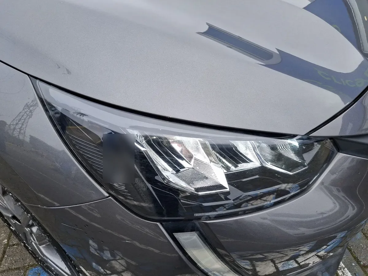 Peugeot 208 1.2 Active Pack Puretech 4x2 75 Mt 5p año 2021
