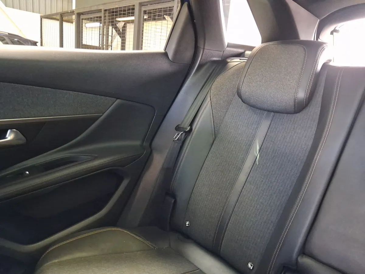 Peugeot 3008 1.6 Gt Line 4x2 Thp 165hp Eat6 5p año 2018