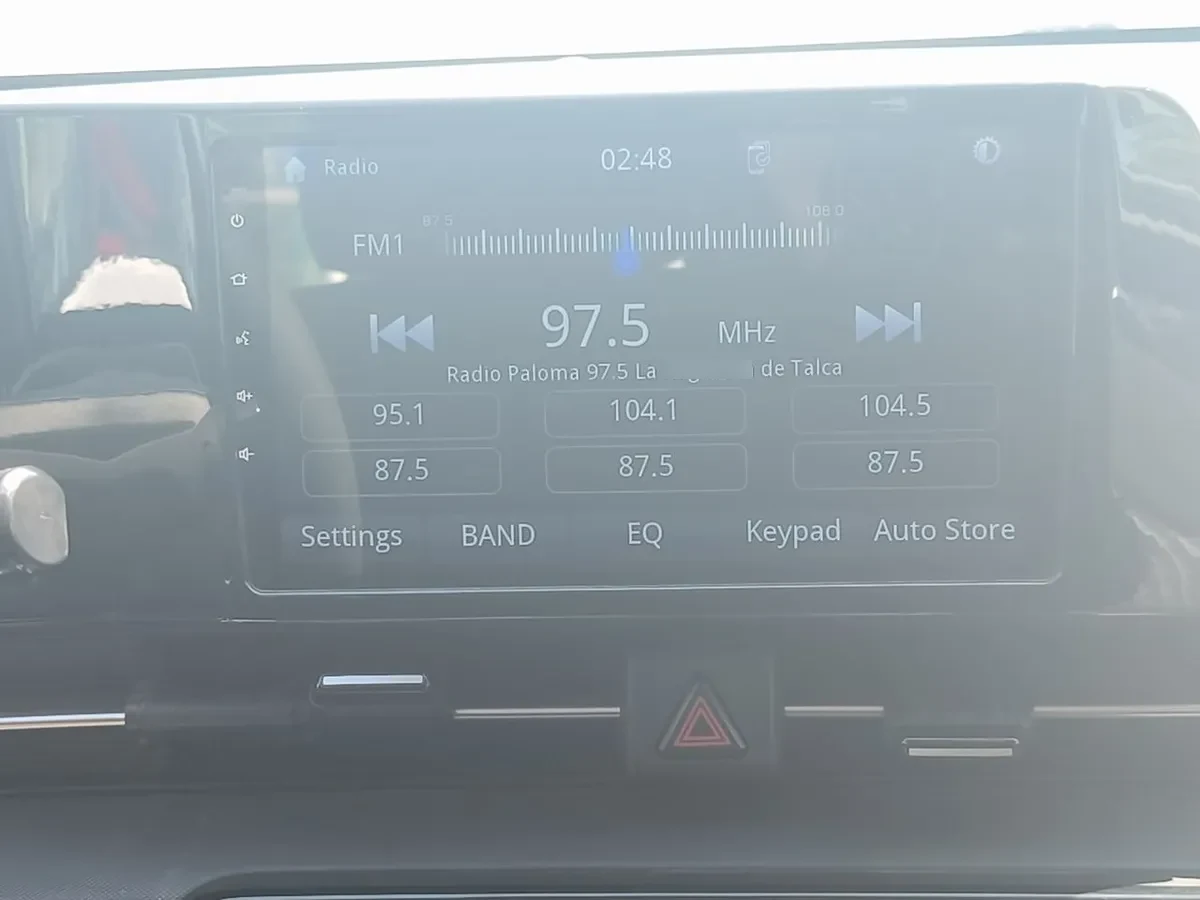 Hyundai Accent 1.5 Plus 4x2 At 4p año 2025